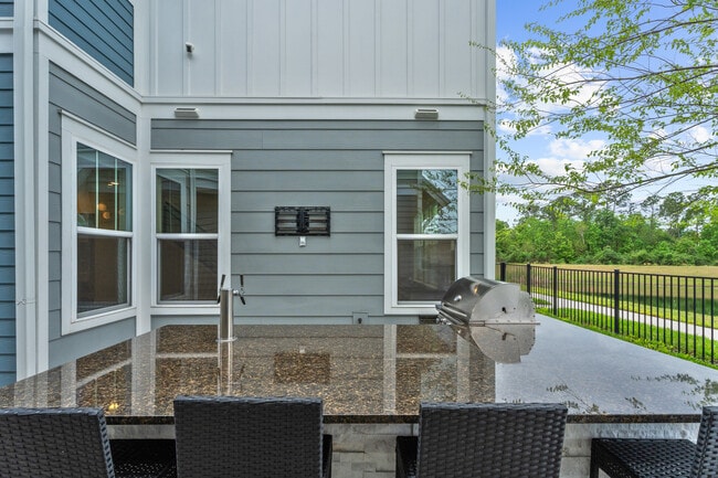 Building Photo - 11325 Barrier Beach Pl