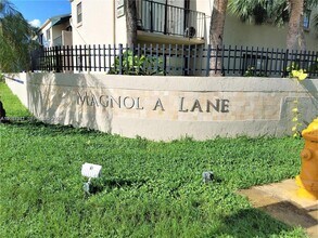 Building Photo - 7423 SW 152nd Ave