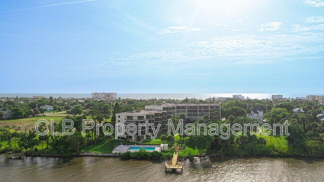 Building Photo - 944 S Peninsula Dr