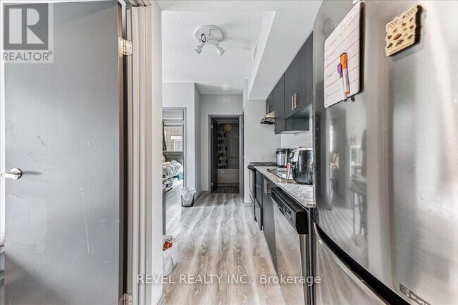 Building Photo - 275-F275 Larch St