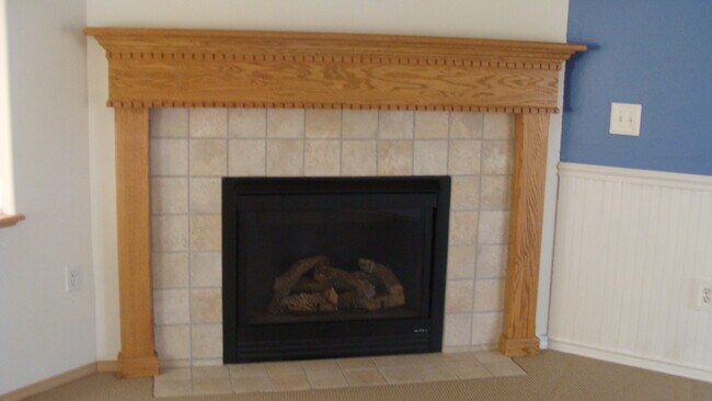 Building Photo - 895 S Pinnacle Mountain Dr