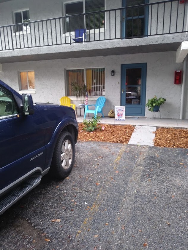 Front Entrance - 220 Idlewood Ave