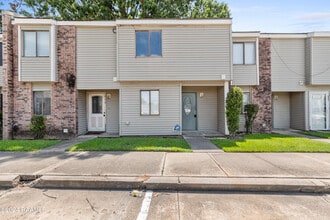 Building Photo - 2826 Louisiana Ave