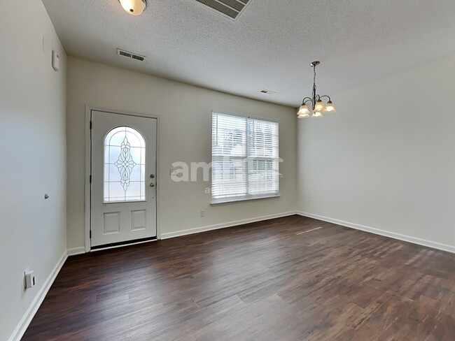 Building Photo - 3808 Raintree Drive