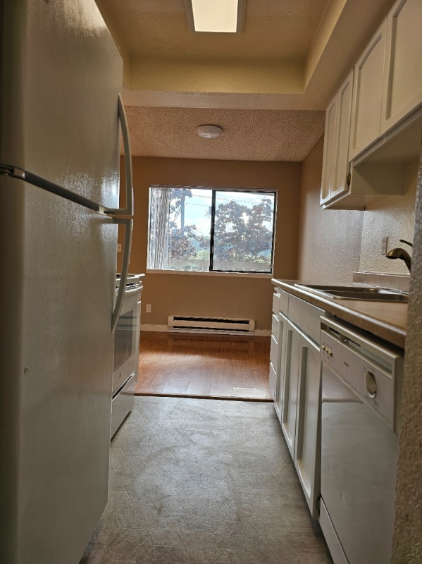 Building Photo - 3001 SW Avalon Way