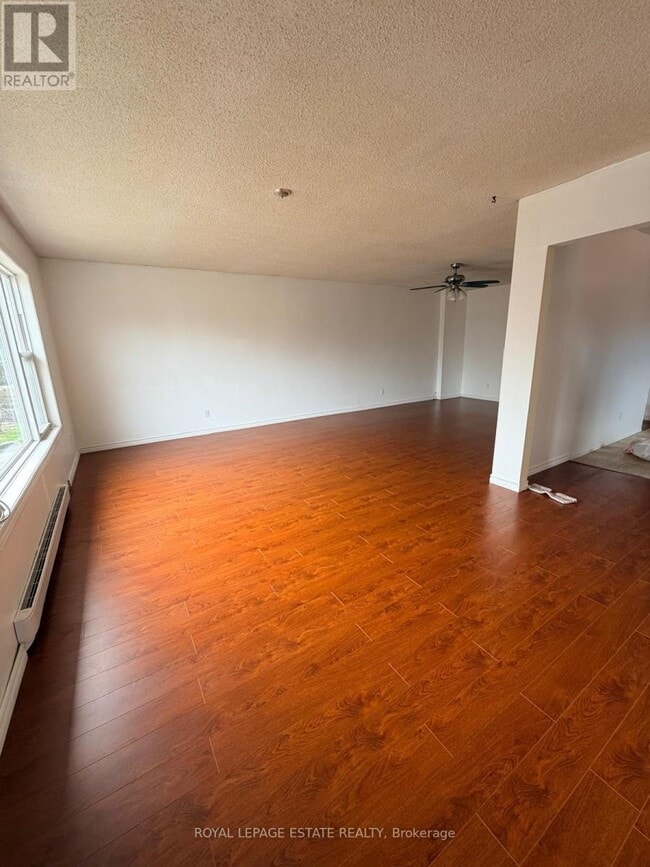 Building Photo - 212 Byng Ave