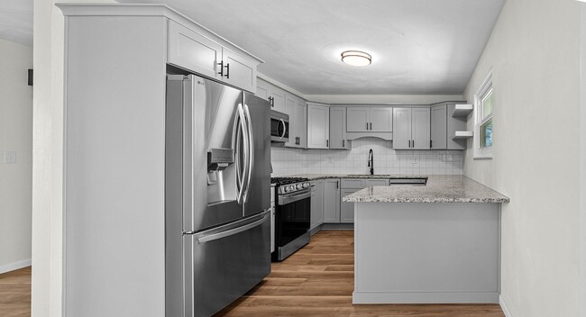Building Photo - 47 Allan Dr