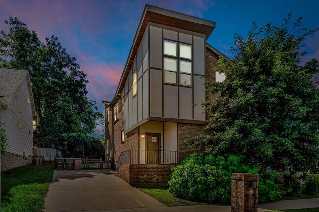 Foto del edificio - Modern Townhome Living in the Heart of Wed...