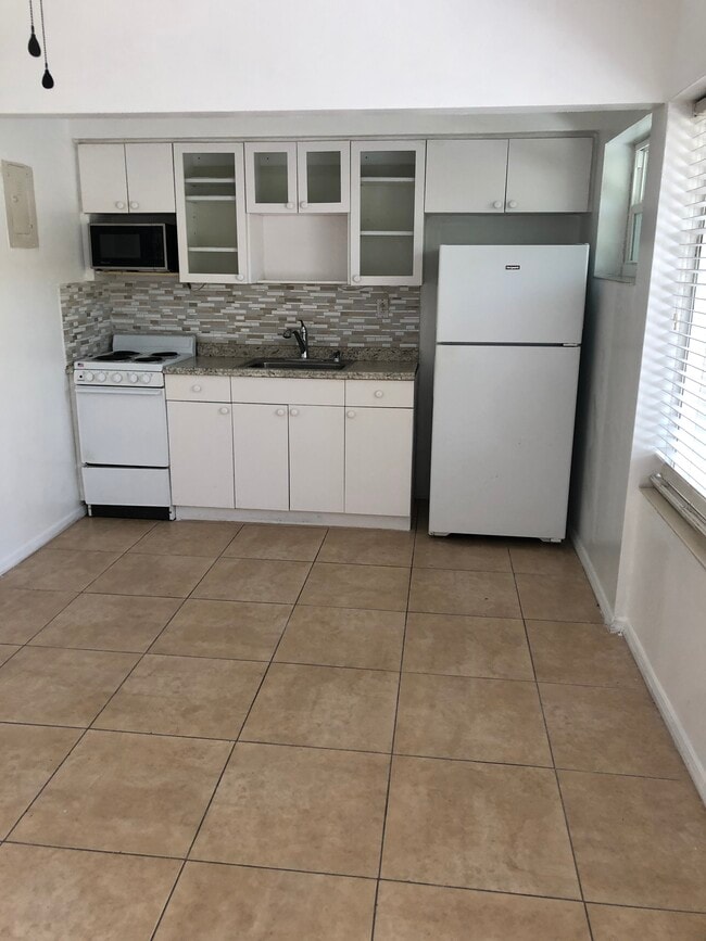 Foto del edificio - 2918 N Ocean Blvd