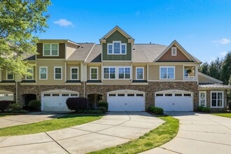 Building Photo - 4008 La Crema Dr