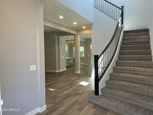 Building Photo - 4624 E Vista Bonita Dr