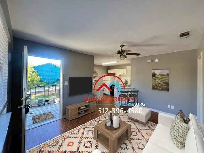 Building Photo - 1632 Post Rd