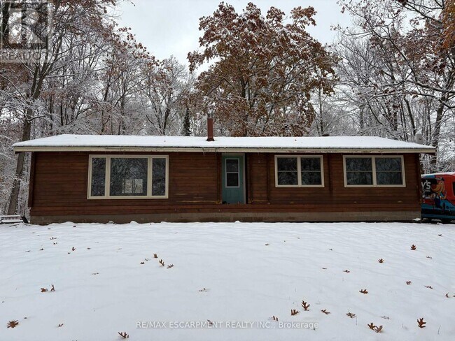 Photo du bâtiment - 3431 Bethesda Rd