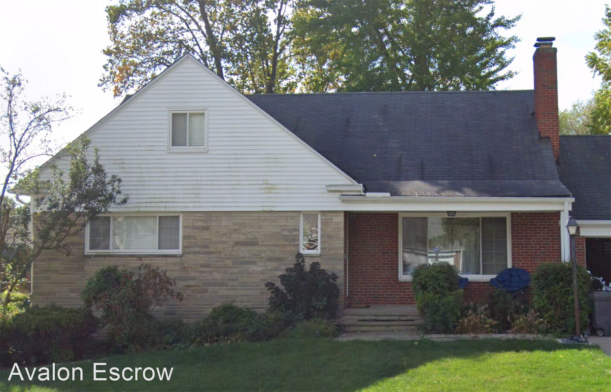 Primary Photo - 4 br, 2.5 bath House - 21981 Robinhood