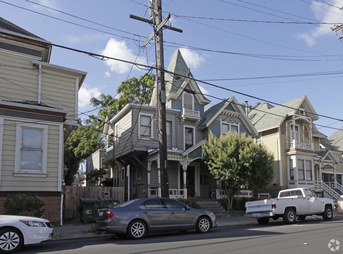 Building Photo - 76 E Julian St