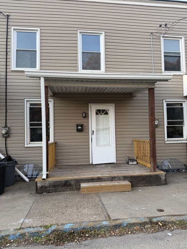 Photo - 903 Cliff St (Braddock, PA)