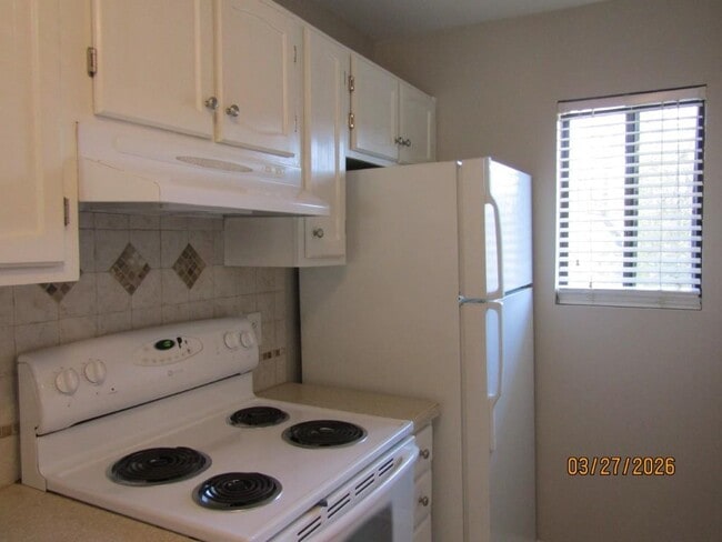 Building Photo - 7700 Porcher Dr