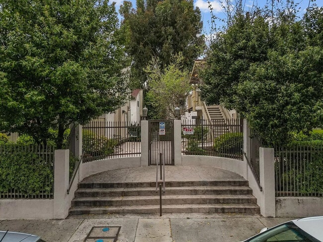 Building Photo - 18433 Hatteras St