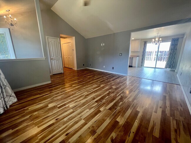 Foto del edificio - 1108 Pheasant Way