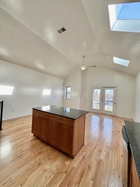 Building Photo - 3000 W Flournoy St