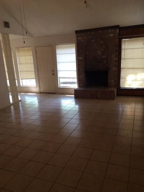 Building Photo - 22703 Elsinore Dr