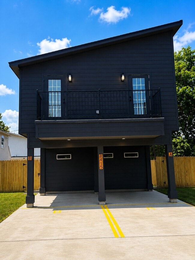Building Photo - 8415 Mahalia Dr