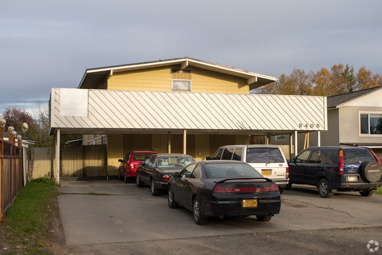 Primary Photo - 3405 Dorbrandt St