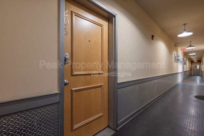 Building Photo - 801 Hinton St