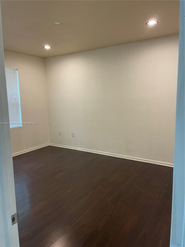 Building Photo - 3448 NE 1st St