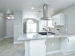 Building Photo - 1303 Green Terrace Dr