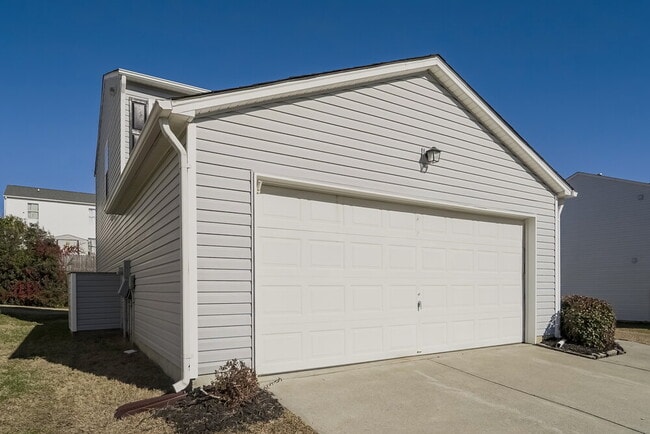 Building Photo - 11022 Dry Stone Dr