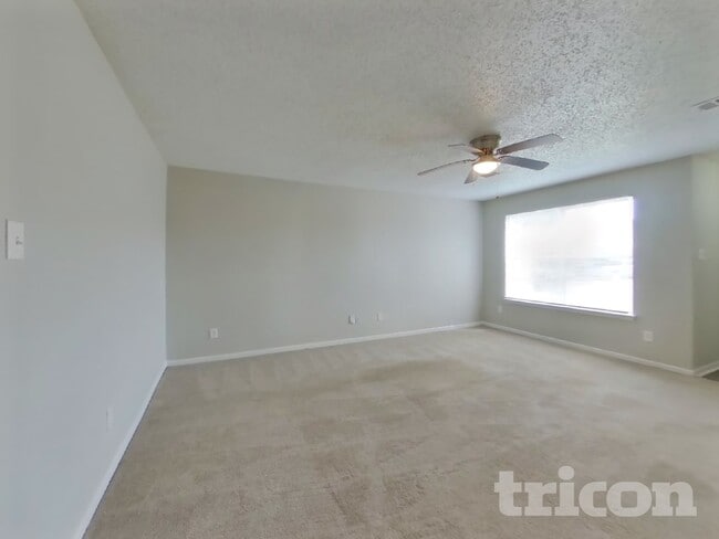 Building Photo - 7740 Sign St