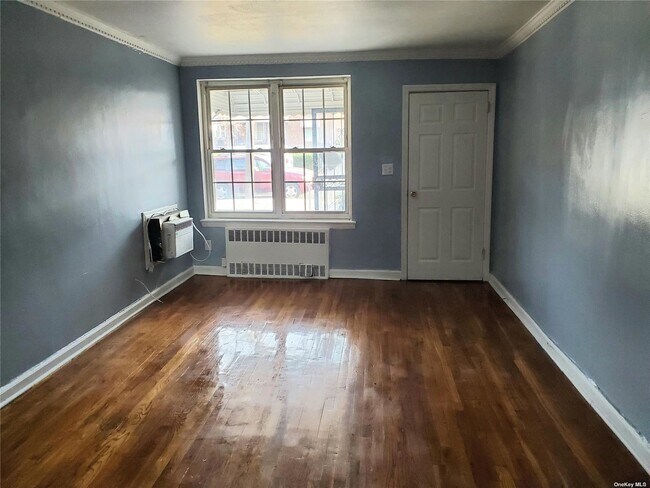 Foto del edificio - 1002 E 53rd St