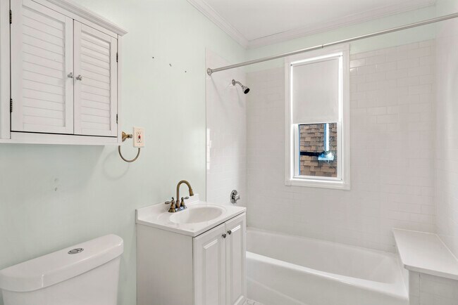 Bathroom - 258 E Cottage St