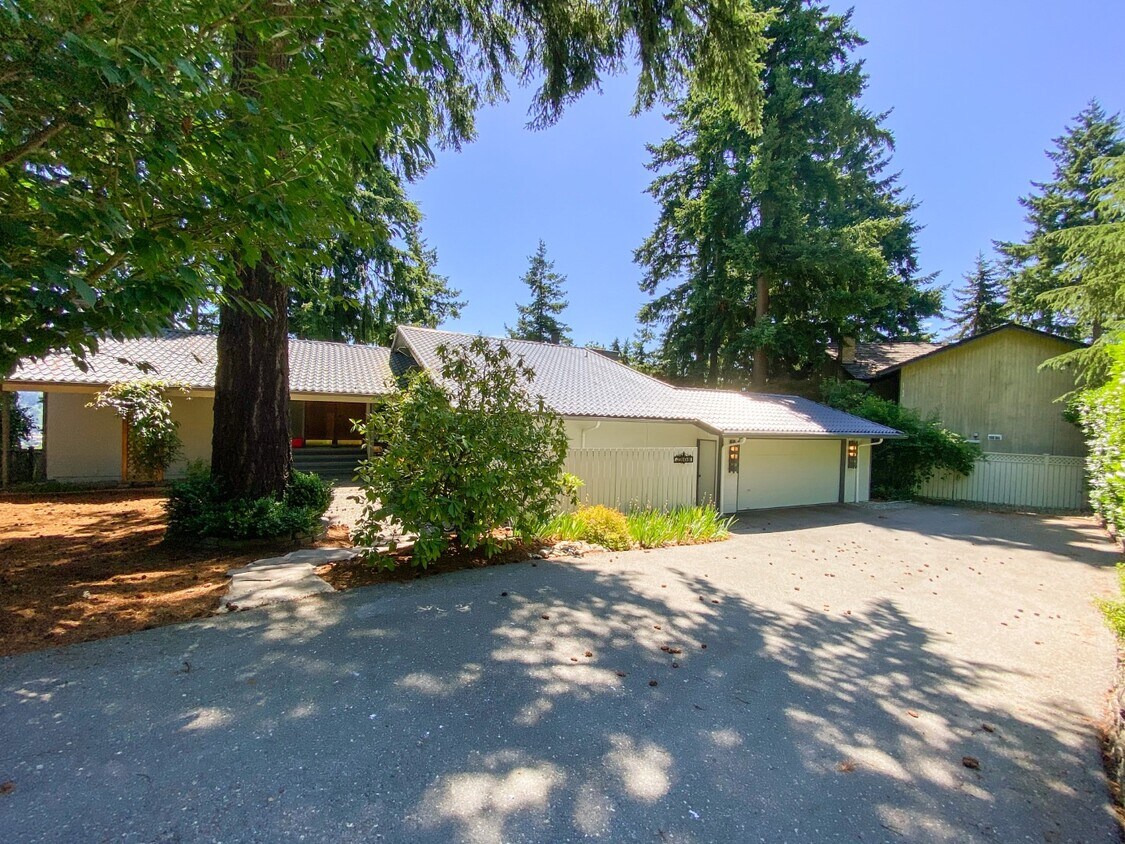 7808 89th Pl SE, Mercer Island, WA 98040 House for Rent in Mercer