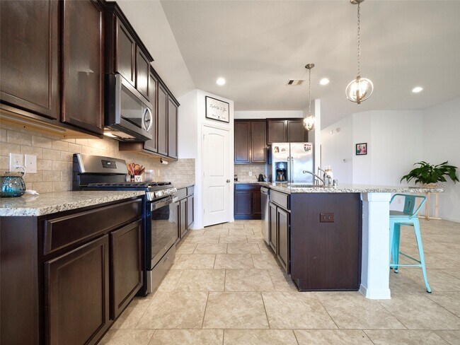 Foto del edificio - 12629 Pirate Bend Dr