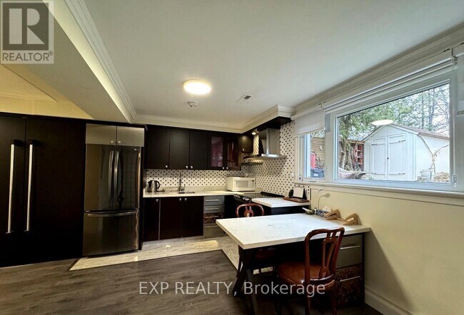 Photo du bâtiment - 18 Greenland Rd