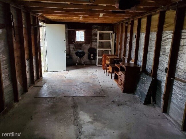Building Photo - 1 br, 1 bath House - 1712 S Gharkey St