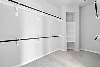 Building Photo - 5419 Sunstone Cir