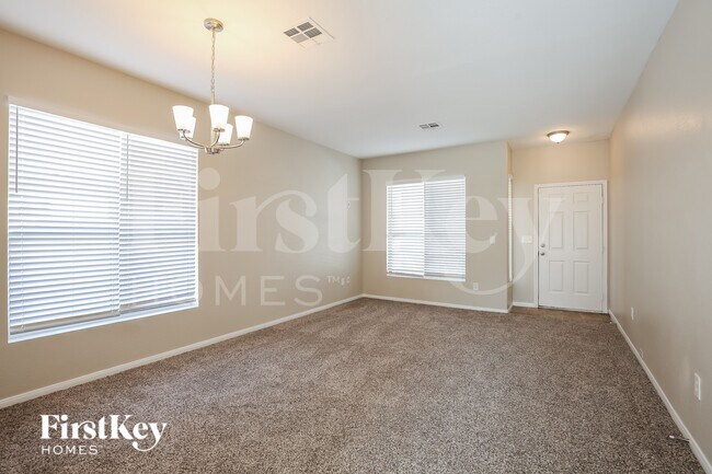 Foto del edificio - 1620 Knoll Heights Ct