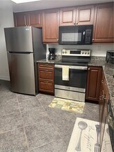 Building Photo - 5535 Rattlesnake Hammock Rd