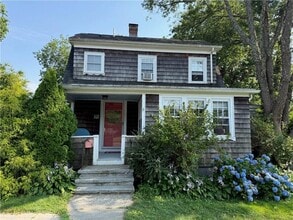 Building Photo - 124 Beach Rd