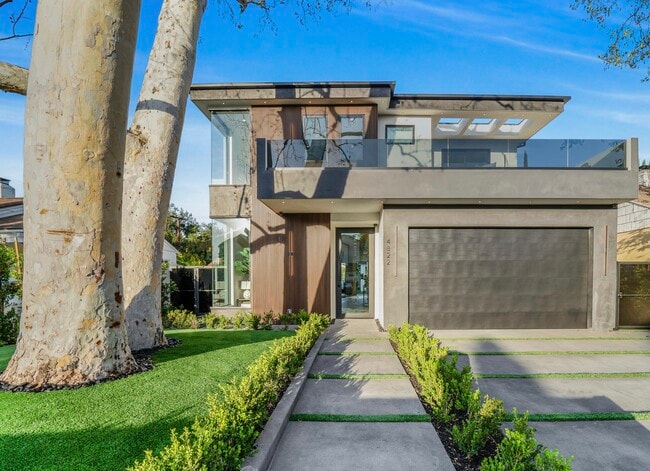 Building Photo - 4822 Katherine Ave