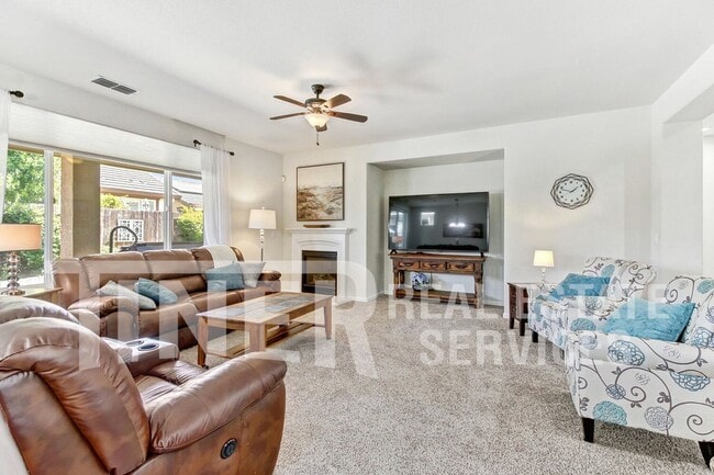 Foto del edificio - 9812 Westminster Way
