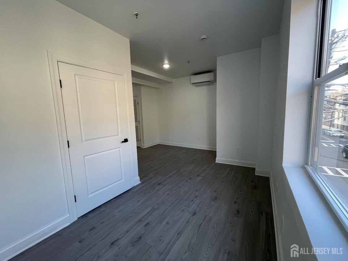 Building Photo - 103 Bayard St