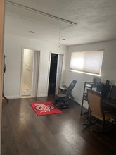 Building Photo - 6115 S Thompson Ave