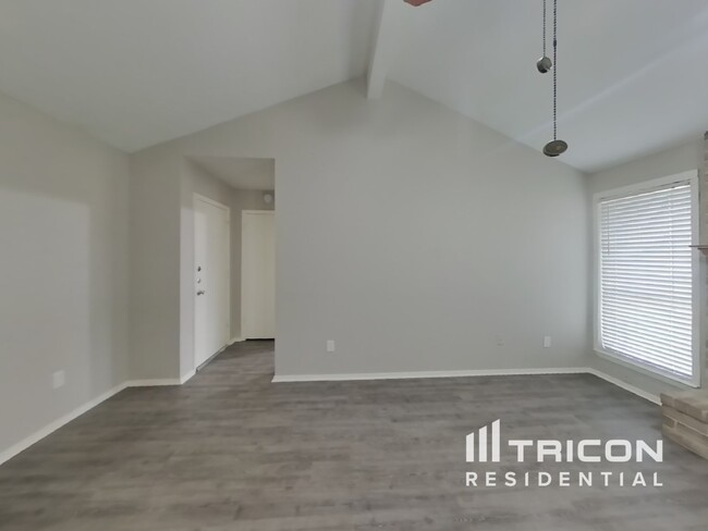 Foto del edificio - 8138 Sweetgum Trace Dr