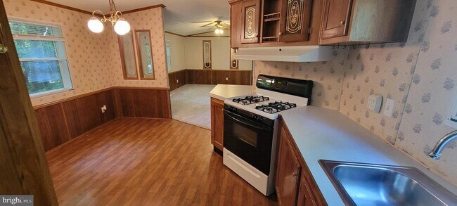 Building Photo - 1336 Briertown Rd