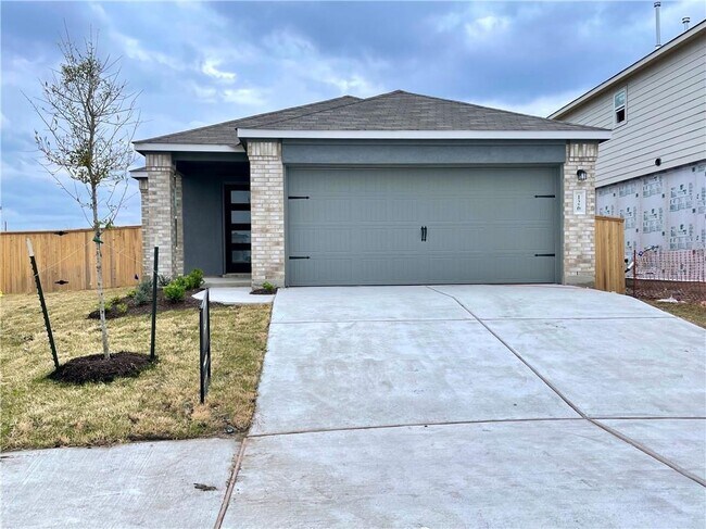 Foto del edificio - 126 Canley Lp