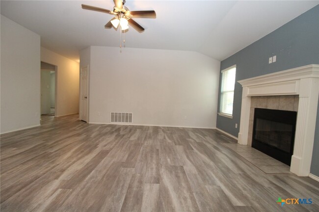 Building Photo - 265 Bethann Dr